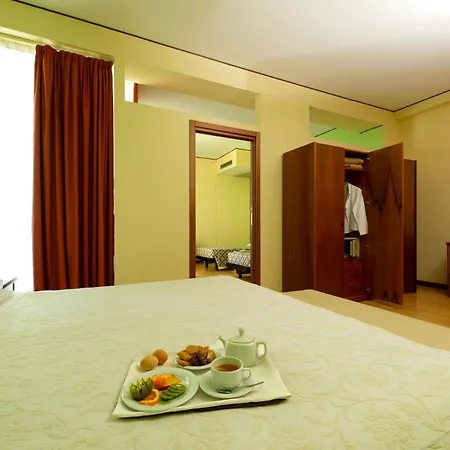 Terme Paradiso מלון אבנו טרמה