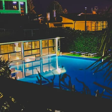 מלון Terme Paradiso אבנו טרמה